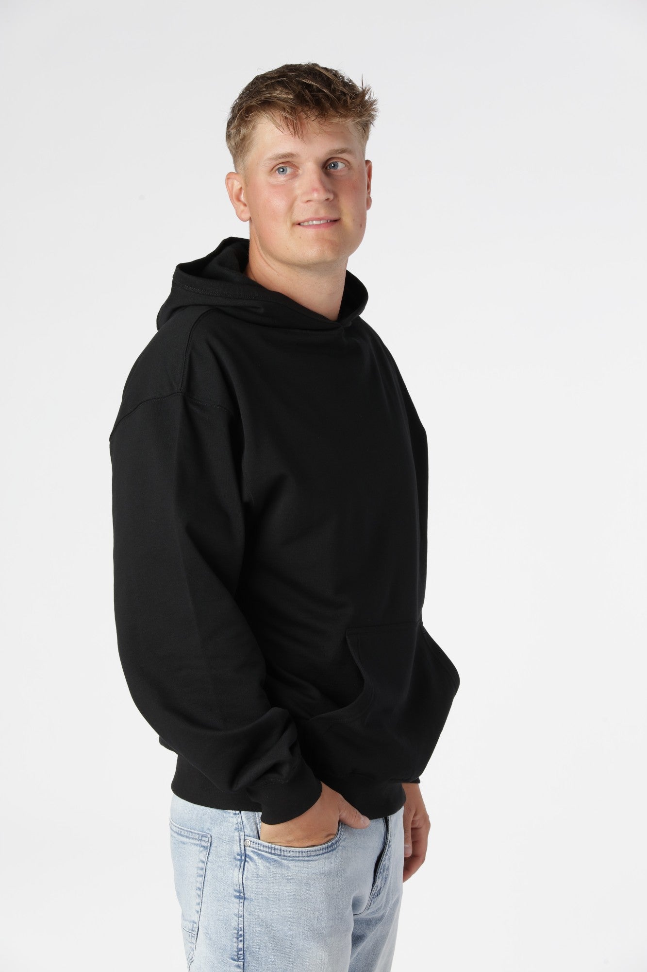 Klassischer Hoodie, Schwarz